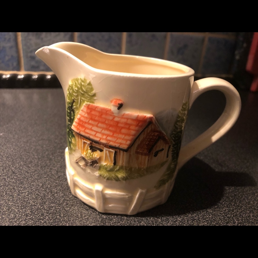 Lot of 6 Vintage Creamer Pitchers - Picture 3 of 6
